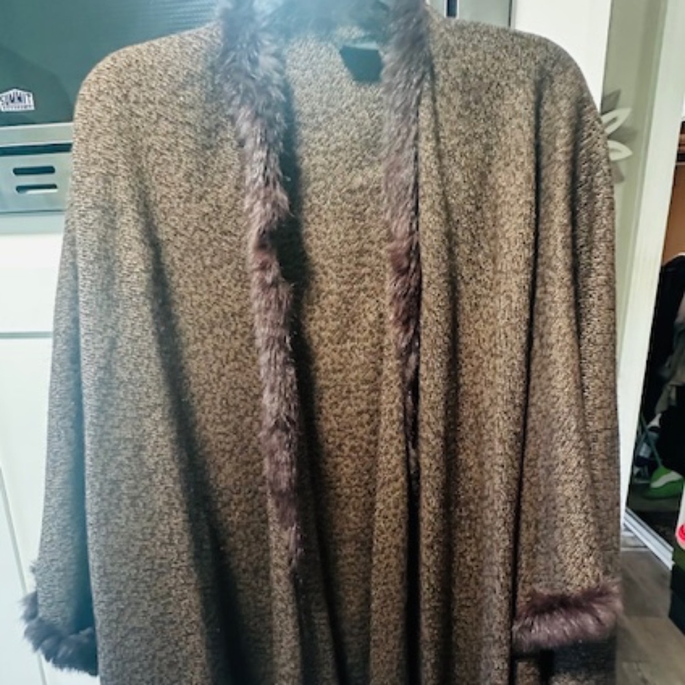 Brand New Brown Tweed Real Rabbit Fur Trim Cape - One Size Fits All
